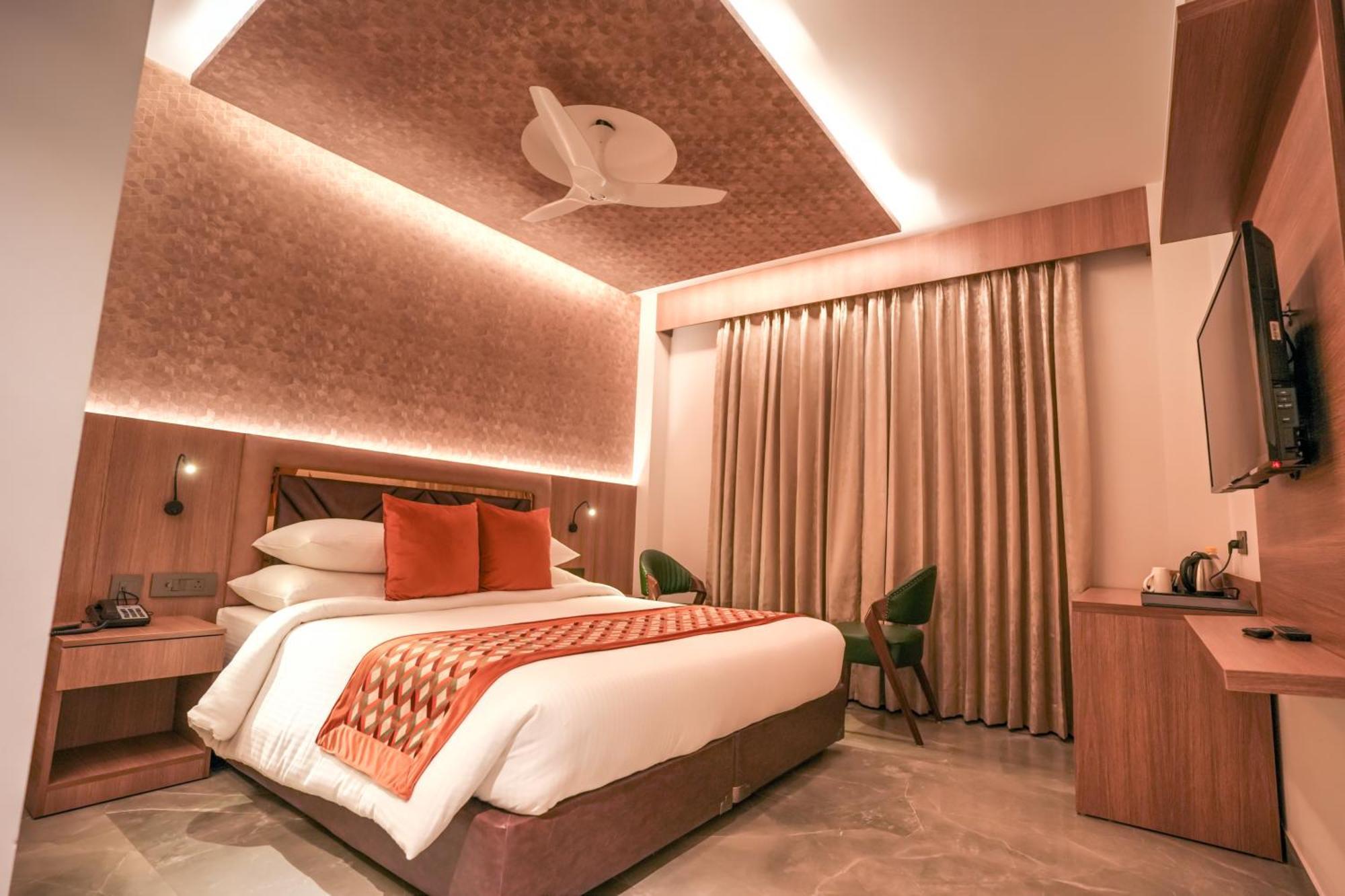 Rj Hotel - Managed By Atithi House Greater Noida Exterior photo