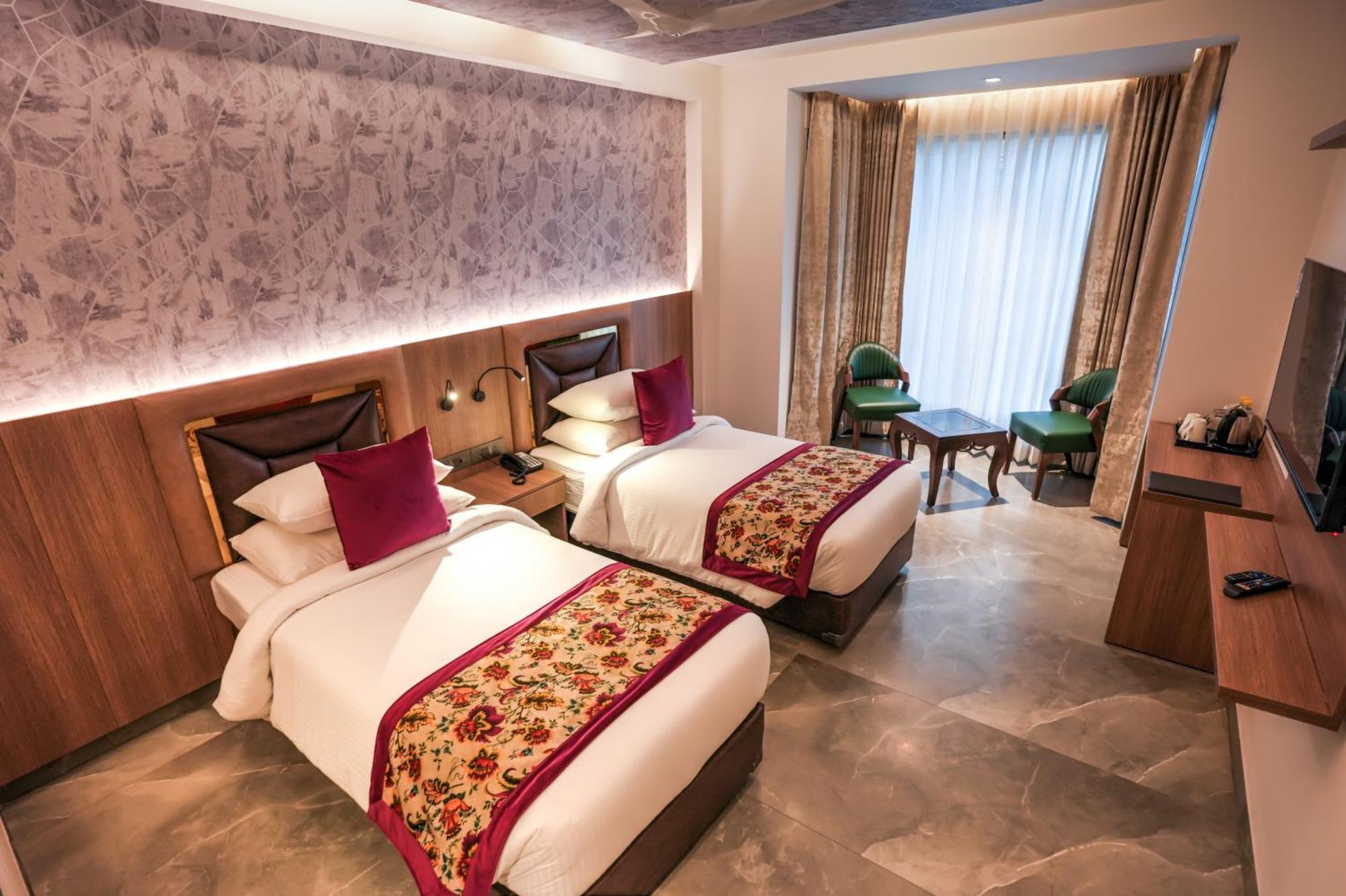 Rj Hotel - Managed By Atithi House Greater Noida Exterior photo
