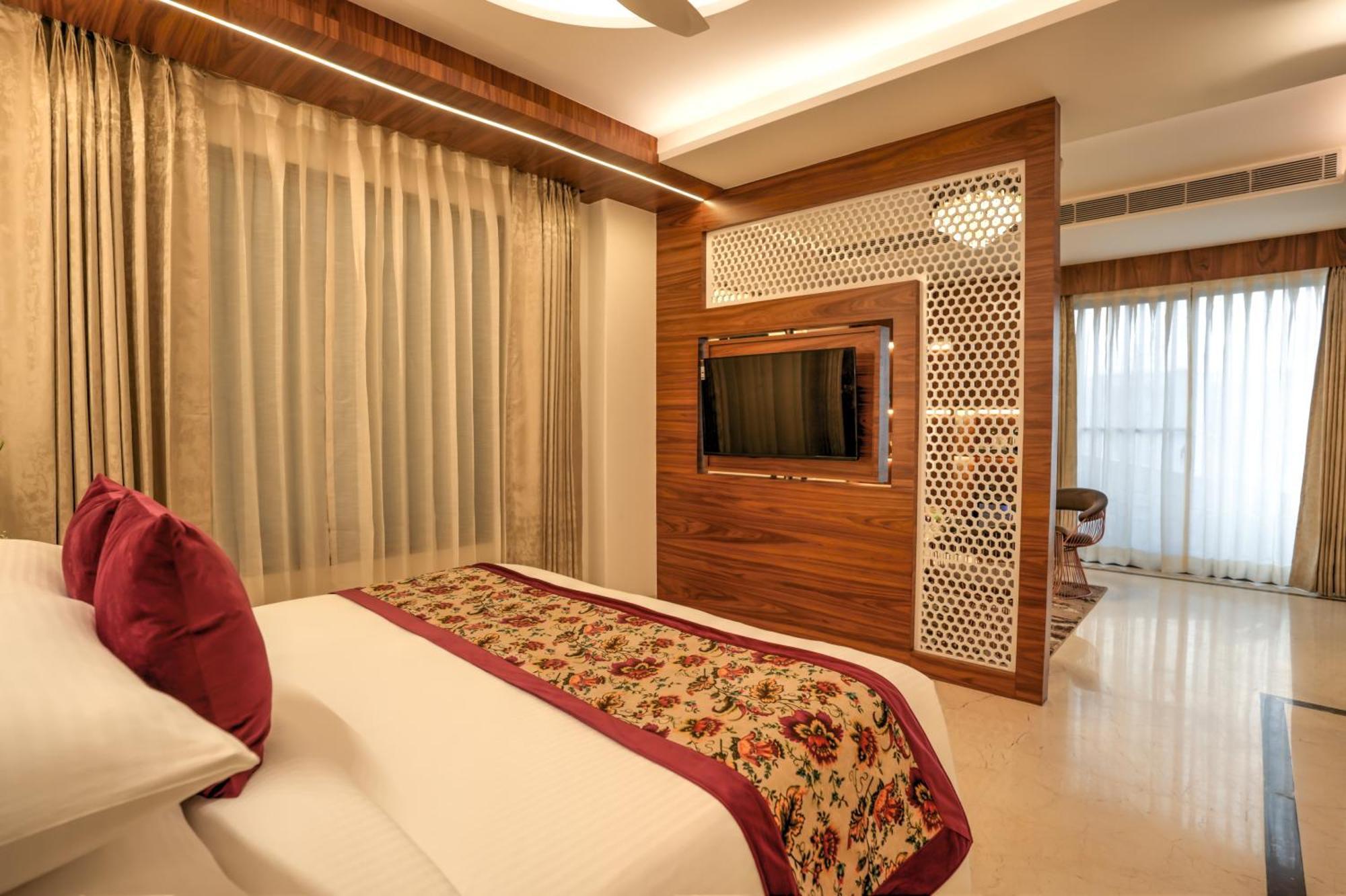 Rj Hotel - Managed By Atithi House Greater Noida Exterior photo