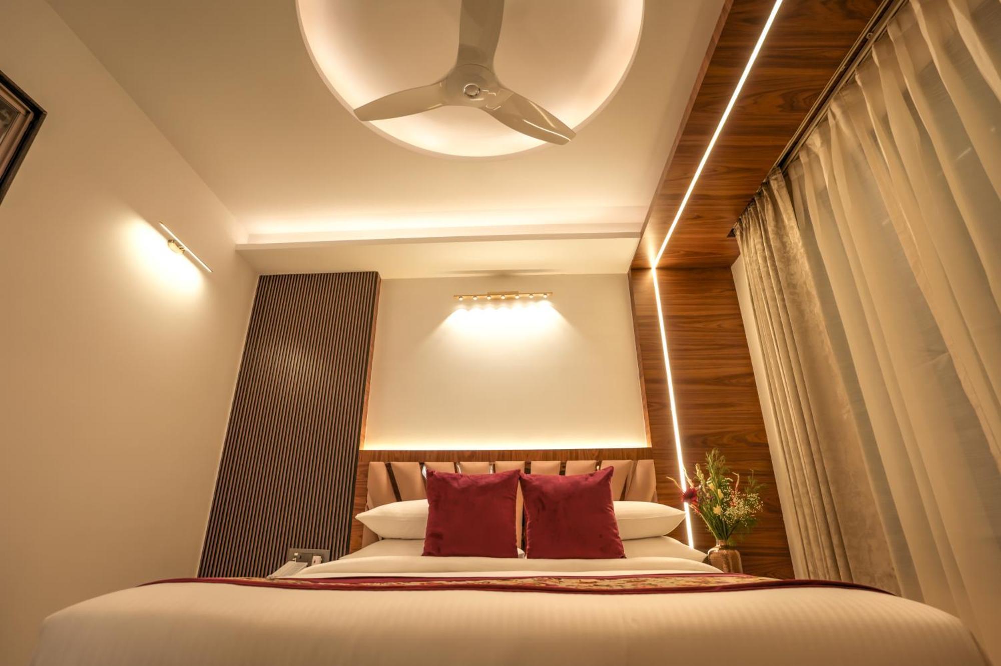Rj Hotel - Managed By Atithi House Greater Noida Exterior photo